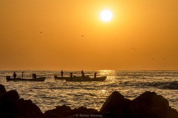 Oman, Fischer bei Sonnenaufgang (Foto: Rainer Skrovny, ARR Reisen)