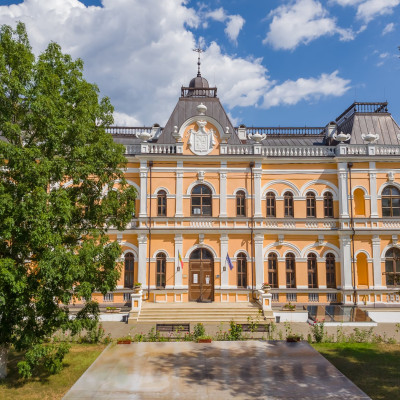 Moldawien, Bardar, Manuc Bey Palast (Adobe Stock)